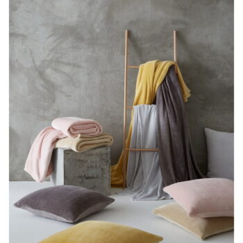 Sivá prikrývka 200x240 cm Raschel – Catherine Lansfield – Obrázok 4