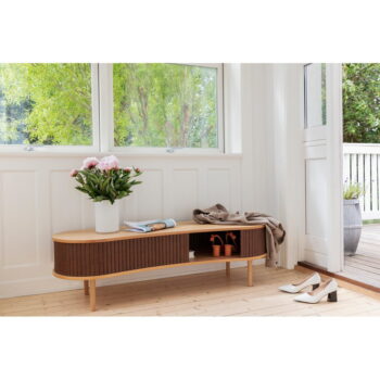Hnedo-béžový TV stolík v dekore duba 140x40 cm Audacious – UMAGE - Image 7