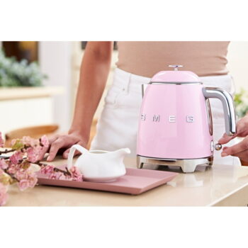 Ružová rýchlovarná kanvica z nehrdzavejúcej ocele 800 ml Retro Style – SMEG - Image 7