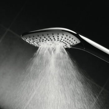 Plastová sprchová hlavica v lesklo striebornej farbe IdealRain Evo Jet – Ideal Standard - Image 3