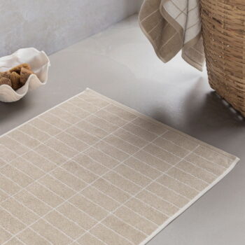 Béžová kúpeľňová predložka 50x80 cm Tile Stone - Mette Ditmer Denmark - Image 2