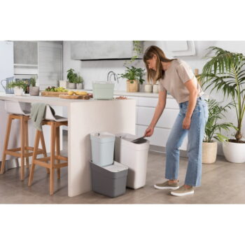 Biely odpadkový kôš na triedený odpad z recyklovaného plastu 10 l Ready To Collect – Curver - Image 9