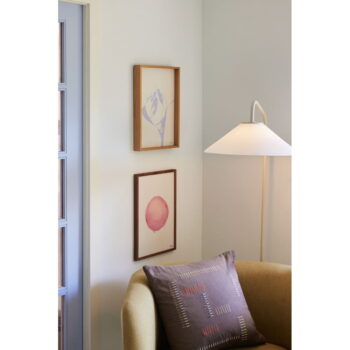 Krémová stojacia lampa so skleneným tienidlom (výška 158 cm) Solid – Hübsch – Obrázok 4