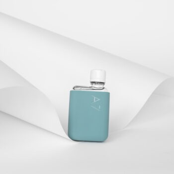 Tyrkysovomodré silikonové puzdro na ploskú fľašu Memobottle A7 Sleeve - Image 3