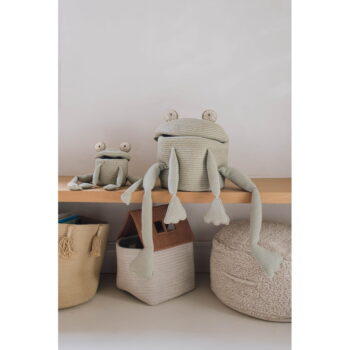 Zelený látkový detský kôš na hračky ø 15x15 cm Mini Fred the Frog – Lorena Canals - Image 3