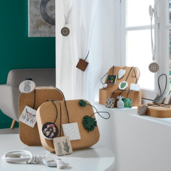 Spona na záclony z dreva a látky Judy – douceur d'intérieur - Image 3