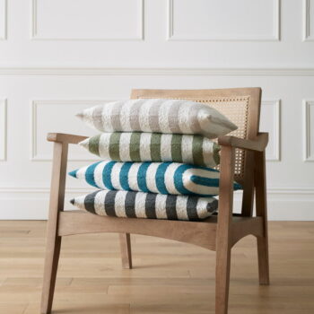 Dekoračný vankúš 45x45 cm Boucle Stripe – Catherine Lansfield - Image 4