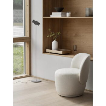 Sivá LED stmievateľná stojacia lampa (výška 130 cm) Stage – Blomus – Obrázok 3