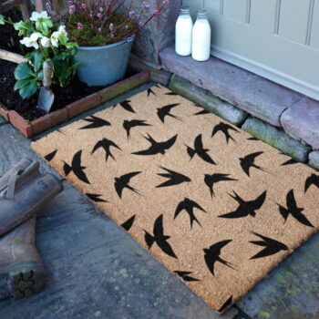 Rohožka z kokosového vlákna 60x90 cm Swallows – Artsy Doormats - Image 6