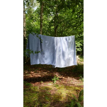 Bielo-tmavomodré predĺžené krepové obliečky na jednolôžko 140x220 cm Bæk&Bølge – JUNA – Obrázok 2