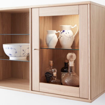 Set nástennej vitríny s osvetlením a komody v dekore duba 133x136 cm Mistral - Hammel Furniture - Image 2
