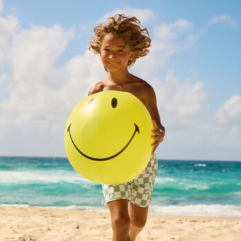 Set nafukovacieho kruhu a lopty Sunnylife Smiley - Image 4