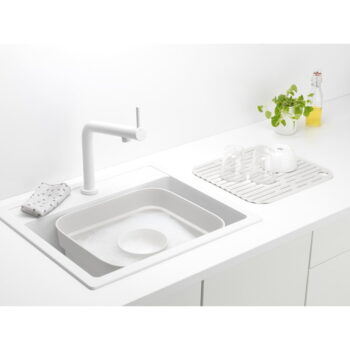 Svetlosivá plastová misa na riad s odkvapkávačom SinkSide – Brabantia – Obrázok 4