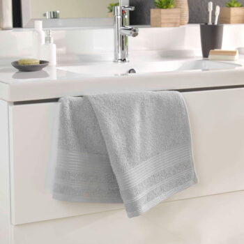 Svetlosivý froté bavlnený uterák 50x90 cm Tendresse – douceur d'intérieur - Image 2