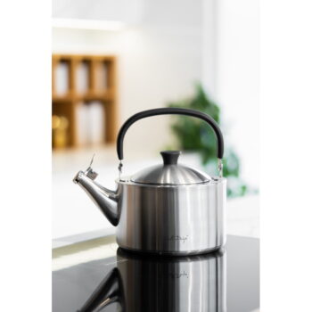 Matná antikoro varná kanvica s piestom Vialli Design Diamante, 1,5 l - Image 3