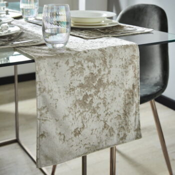 Behúň na stôl 220x33 cm Crushed Velvet - Catherine Lansfield - Image 2