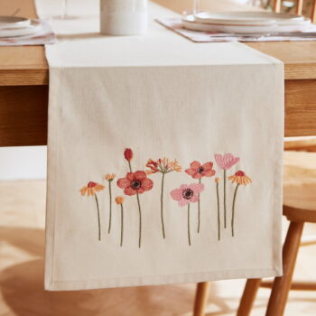 Bavlnený behúň na stôl 33x220 cm Harvest Flowers - Catherine Lansfield – Obrázok 3
