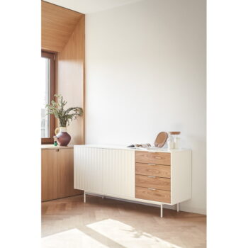 Nízka komoda v dekore duba v bielo-prírodnej farbe 159x80 cm Sierra – Teulat - Image 9