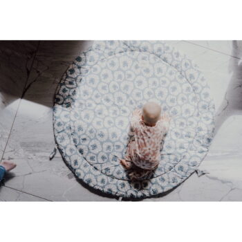 Modrá detská hracia podložka Denim Lions – Malomi Kids - Image 4