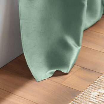 Zelený saténový záves 140x240 cm Shana – douceur d'intérieur - Image 5