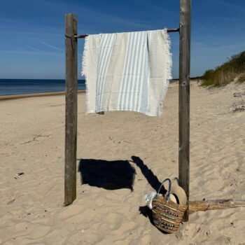 Modrá ľanová plážová osuška 85x140 cm Allure Stripe – Linen Tales - Image 3
