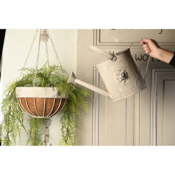 Kovová kanva na zalievanie 4,55 l Lion – Esschert Design - Image 9