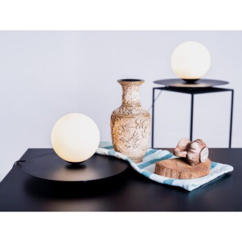 Čierna stolová lampa so skleneným tienidlom (výška 17 cm) Skiva Ball – CustomForm - Image 6