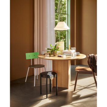 Čierna stolička Oto – Hübsch – Obrázok 9