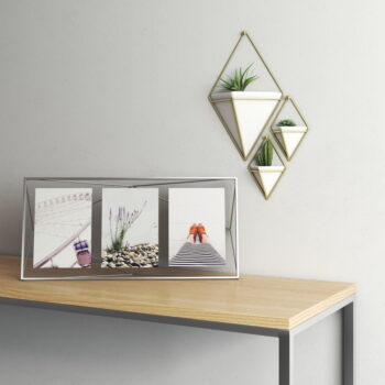 Kovový rámček v lesklo striebornej farbe stojací/na stenu 48x23 cm Prisma – Umbra - Image 2