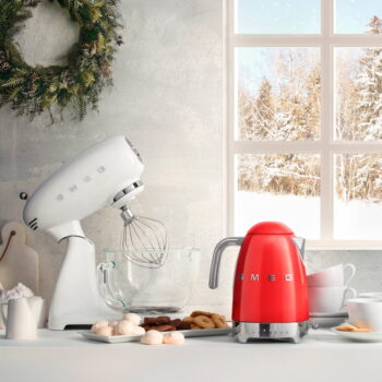 Červená rýchlovarná kanvica z nehrdzavejúcej ocele 1,7 l Retro Style – SMEG - Image 3
