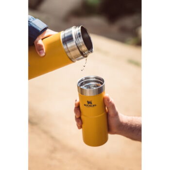 Žltý termo hrnček 350 ml – Stanley - Image 3