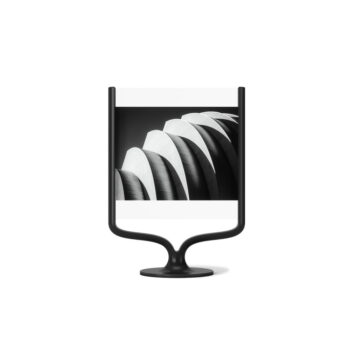 Čierny kovový stojací rámček 18x25 cm Wishbone – Umbra - Image 5