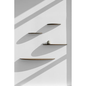 Hnedá polica z dubového dreva 40 cm Mu – Gazzda – Obrázok 5