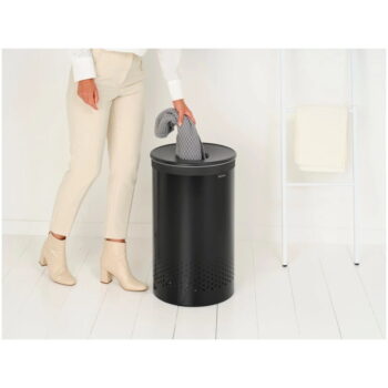 Matne čierny kovový kôš na bielizeň 60 l – Brabantia - Image 5