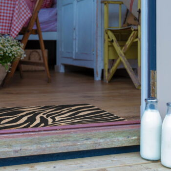 Rohožka z kokosového vlákna 40x60 cm Zebra – Artsy Doormats - Image 6
