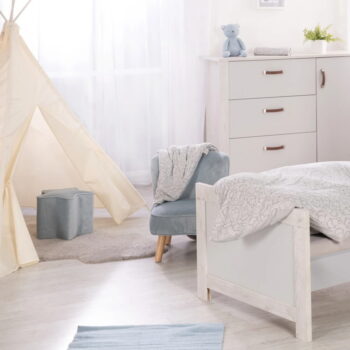 Svetlo modrý zamatový detský puf Lil Sofa – Roba - Image 2