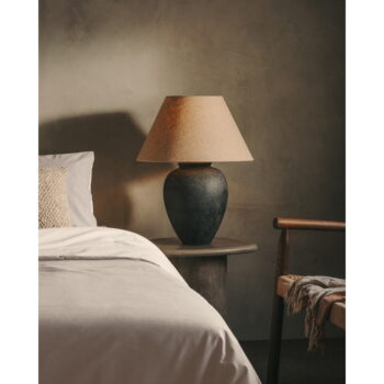 Čierno-béžová stolová lampa s textilným tienidlom (výška 60 cm) Mercadal – Kave Home - Image 2
