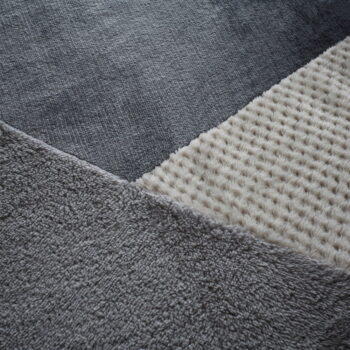 Sivé fleecové obliečky na dvojlôžko/predĺžené 230x220 cm Cosy Larsson Geo – Catherine Lansfield - Image 5