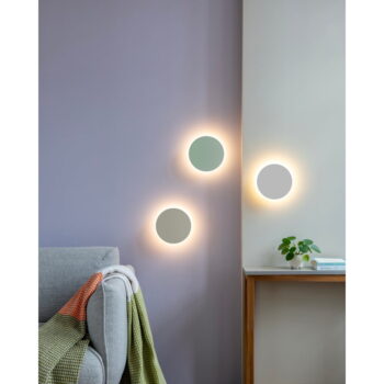 Biele LED nástenné svietidlo s časovačom/na diaľkové ovládanie na USB ø 19 cm Dot – Remember - Image 7