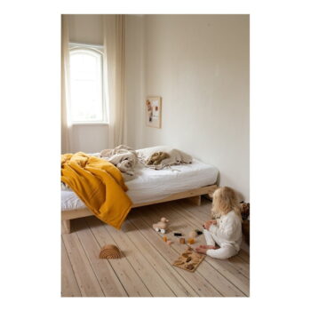 Dvojlôžková posteľ z borovicového dreva 180x200 cm – Karup Design - Image 5