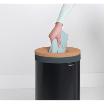 Matne čierny kovový kôš na bielizeň 35 l – Brabantia – Obrázok 4
