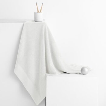 Biela froté bavlnená osuška 70x140 cm Amari – AmeliaHome - Image 2