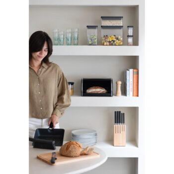 Oceľový chlebník Roll Top – Brabantia - Image 5