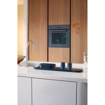 Sivý plastový stojan na umývacie prostriedky SinkStyle – Brabantia - Image 2