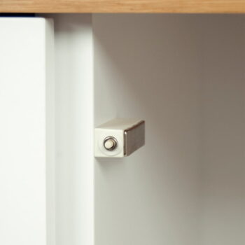 Komoda s detailmi v dekore dubového dreva TemaHome Edge - Image 5