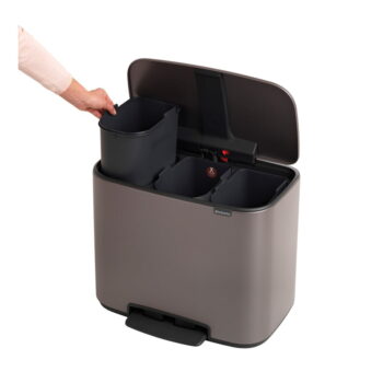 Sivý nášľapný oceľový odpadkový kôš na triedený odpad 33 l Bo – Brabantia - Image 2