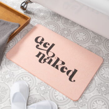 Svetloružová kúpeľňová predložka z kremeliny 39x60 cm Get Naked – Artsy Doormats - Image 2
