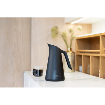 Čierna termoska 1 l Soho – Vialli Design – Obrázok 5