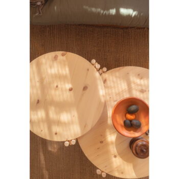 Okrúhly konferenčný stolík z borovicového dreva v prírodnej farbe ø 80 cm Sticks – Karup Design - Image 6
