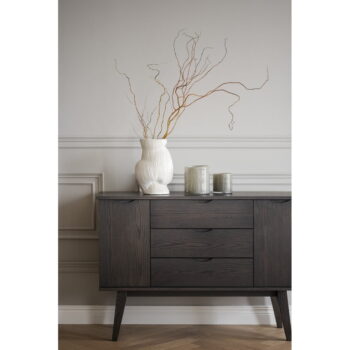 Hnedá nízka komoda v dekore duba 122x85 cm Filippa – Rowico – Obrázok 6